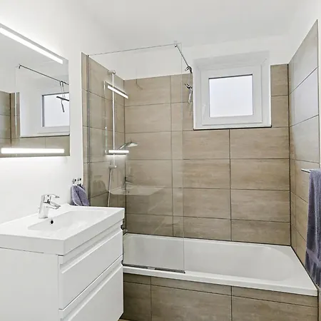 Wellenklang By Interhome * Лембрух